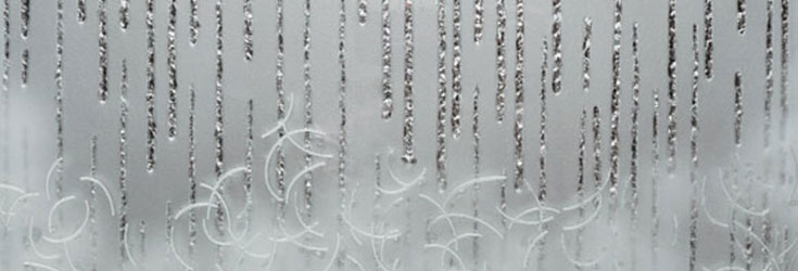 An engraved glass cascade for the art de vivre à la française fair in Moscow